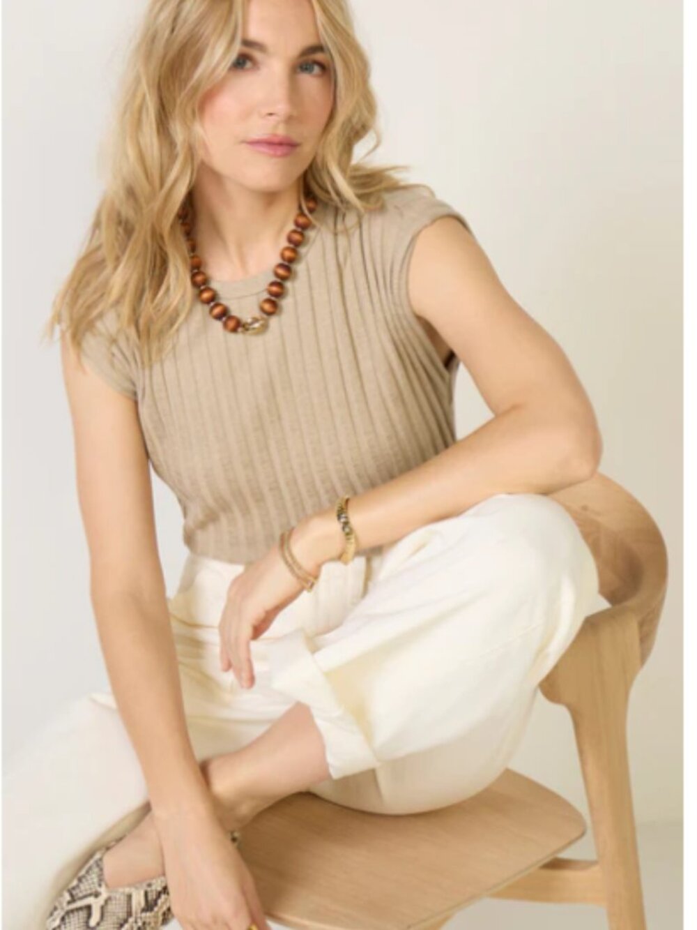 Michael Stars Jinny Power Shoulder Top in Tan L - Picture 2 of 11